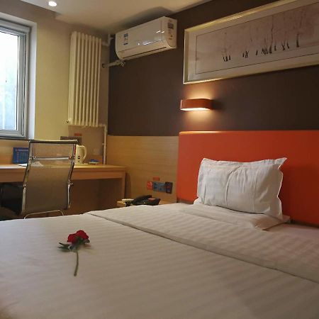 7Days Premium Beijing Dongzhimen Airport Express Station Hotel Bagian luar foto